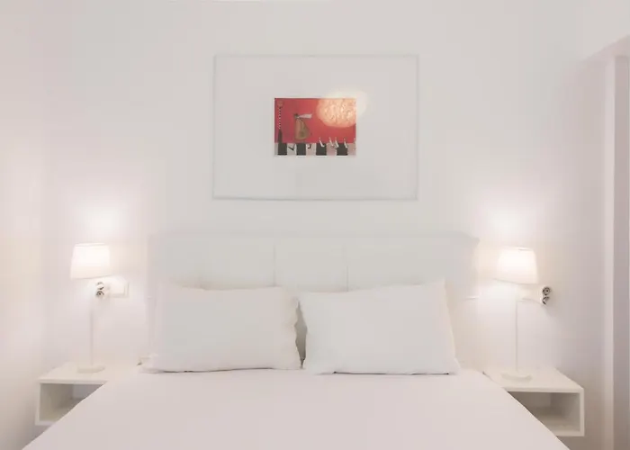Snow White Studios, Memorable City Break